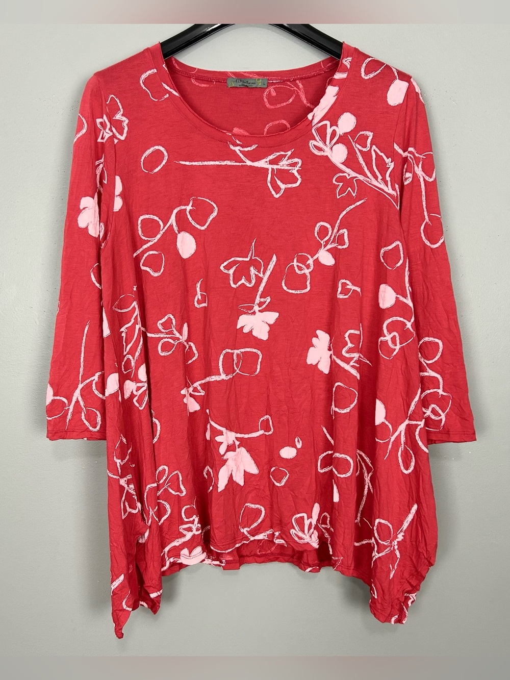 Chalet et Ceci Crinkle Jersey Tunic Top Women’s Size L Floral Art Stretch Knit